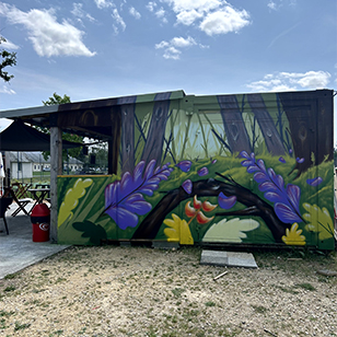 Le snack-bar du camping de la Grande Pâture proche de l'Anjou, où vous pourrez déguster des plats simples et conviviaux