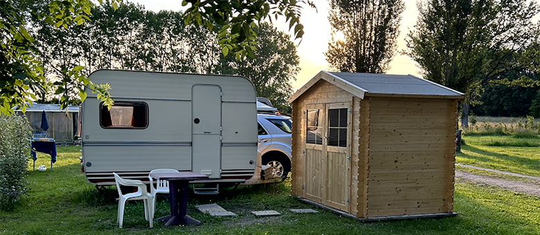 Location caravane vintage au camping de la Grande Pâture proche de la Touraine dans le Maine-et-Loire