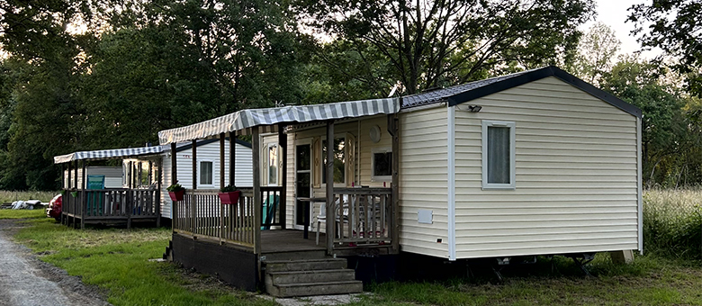 Location mobil-homes du camping de la Grande Pâture proche de l'Anjou dans le Maine-et-Loire